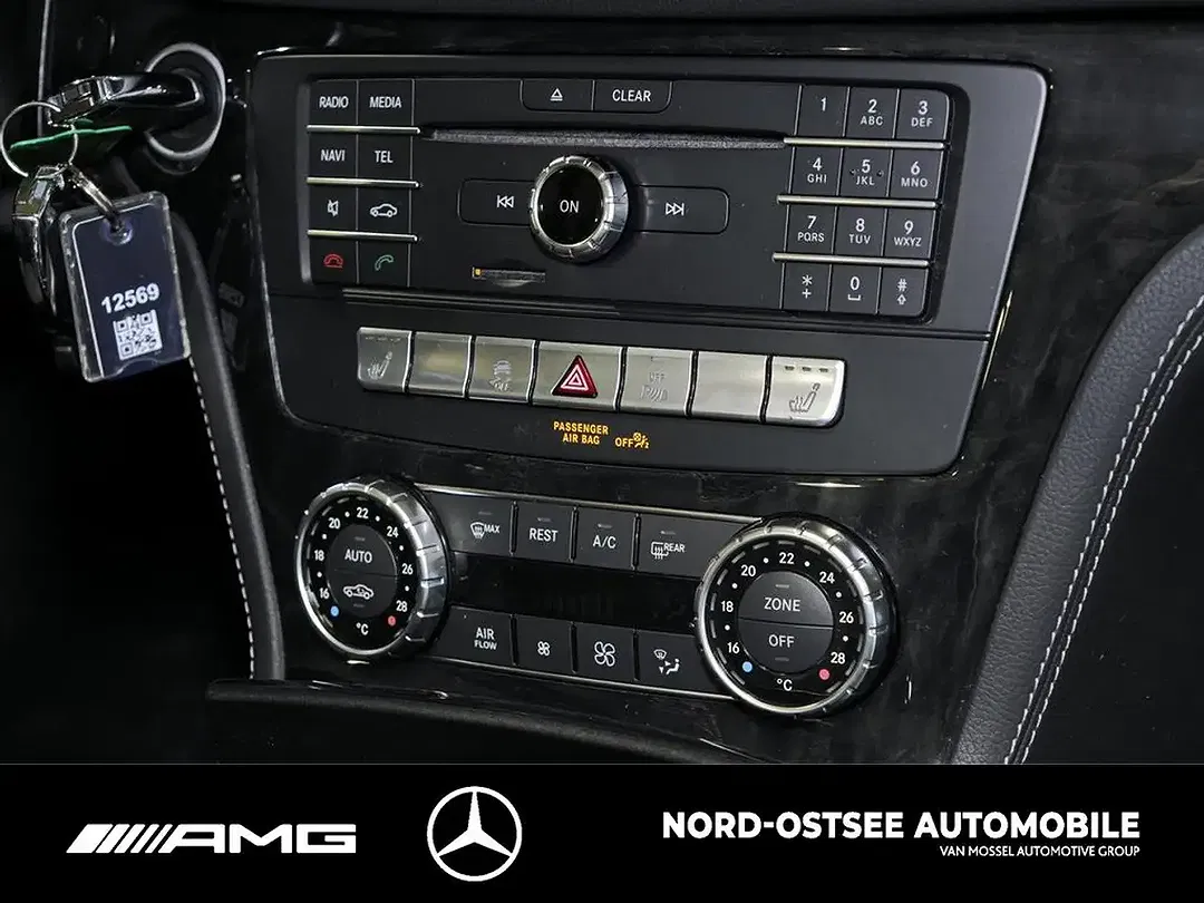 Mercedes-Benz SL 500 - Thumbnail 12