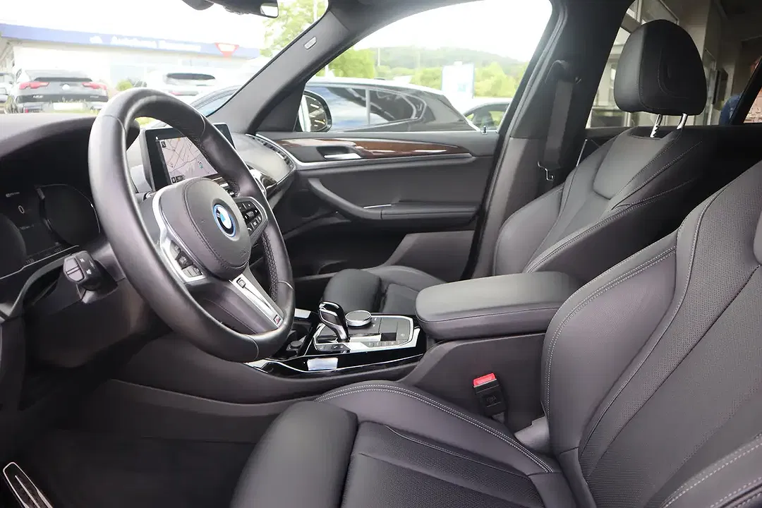BMW X3 - Thumbnail 5