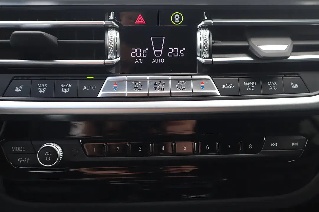 BMW X3 - Thumbnail 9