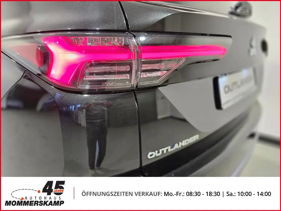 Mitsubishi Outlander - Thumbnail 15