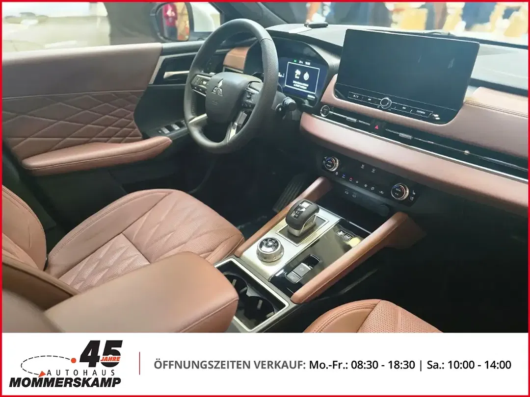 Mitsubishi Outlander - Thumbnail 8