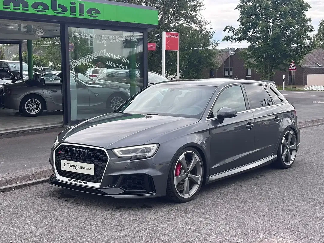 Audi RS3 - Thumbnail 1