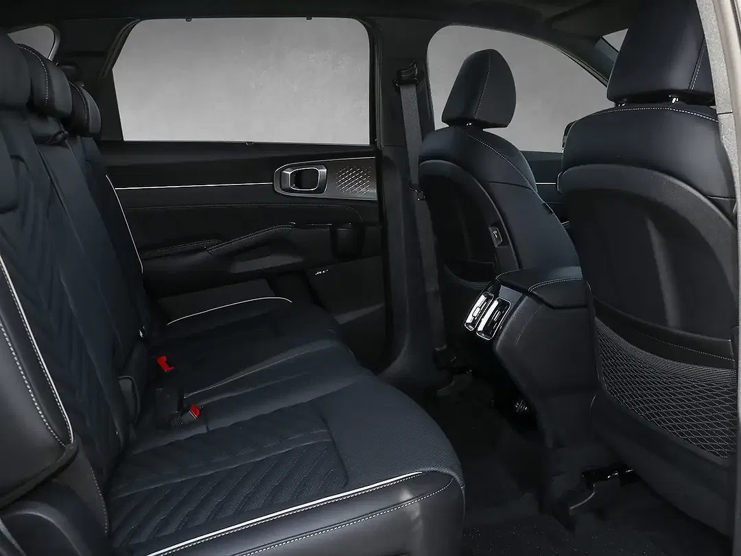Kia Sorento - Thumbnail 7