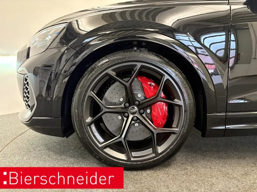 Audi RS Q8 - Thumbnail 4