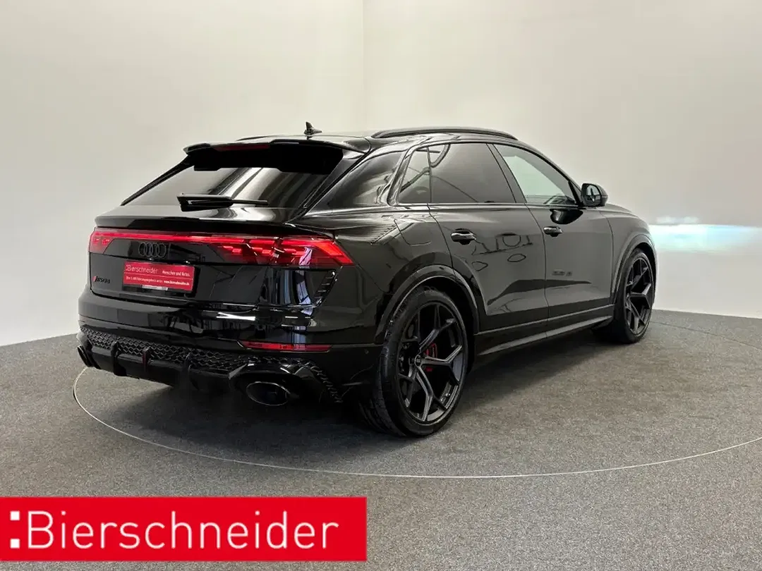 Audi RS Q8 - Thumbnail 5