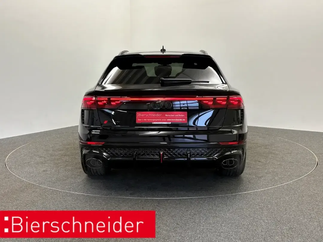 Audi RS Q8 - Thumbnail 6