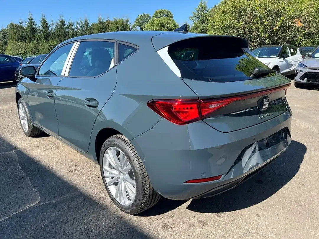 SEAT Leon - Thumbnail 4