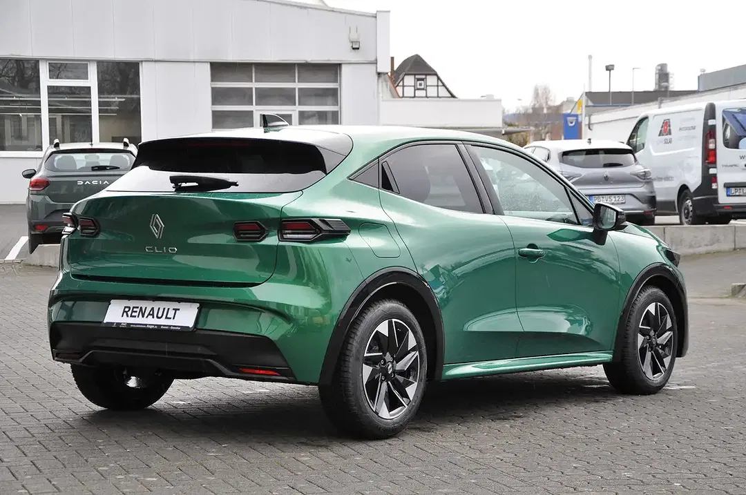 Renault Clio - Thumbnail 6