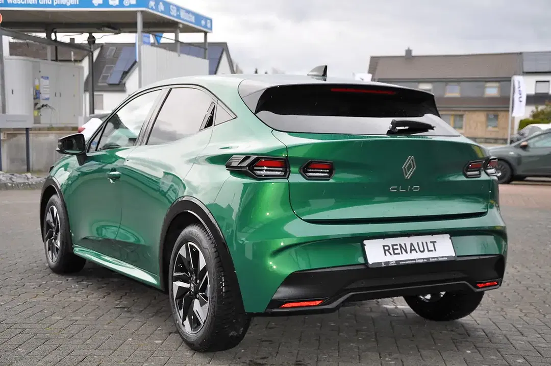 Renault Clio - Thumbnail 8