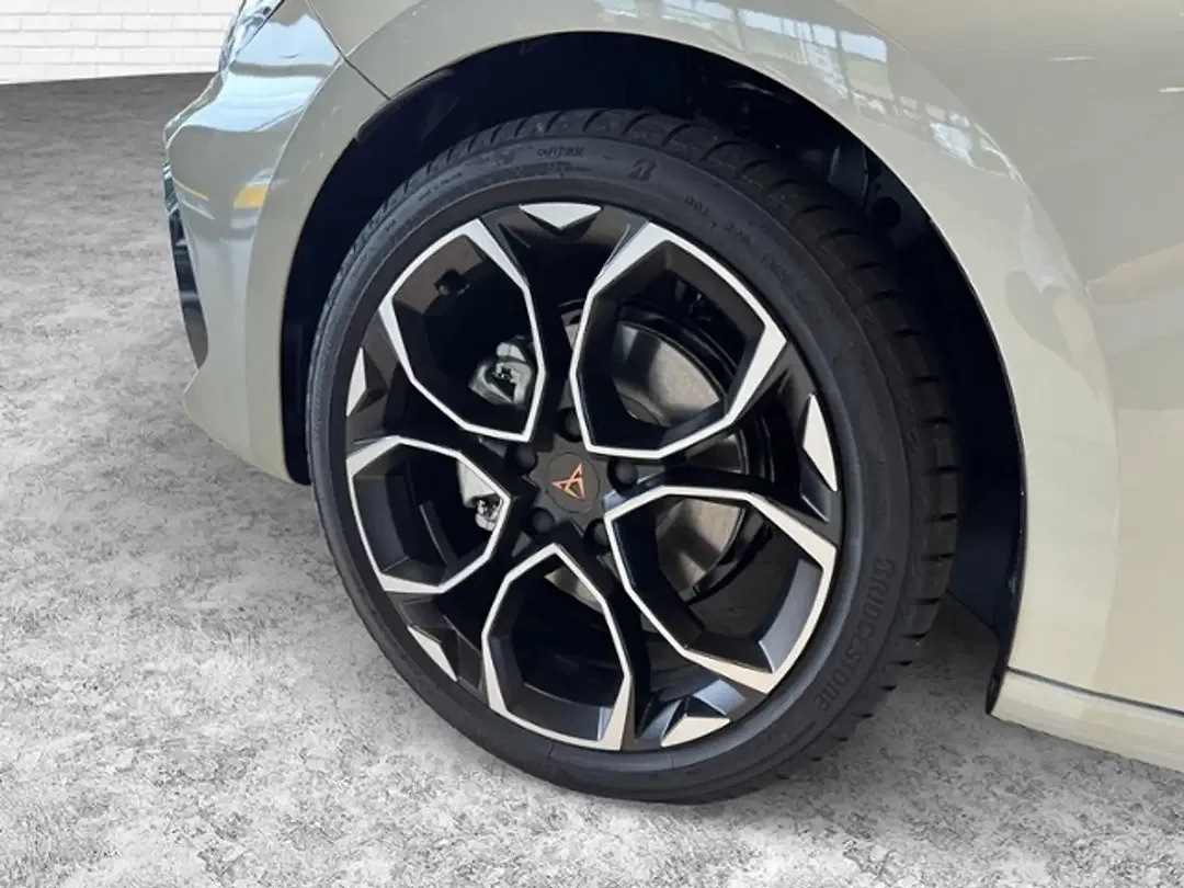 CUPRA Leon - Thumbnail 13