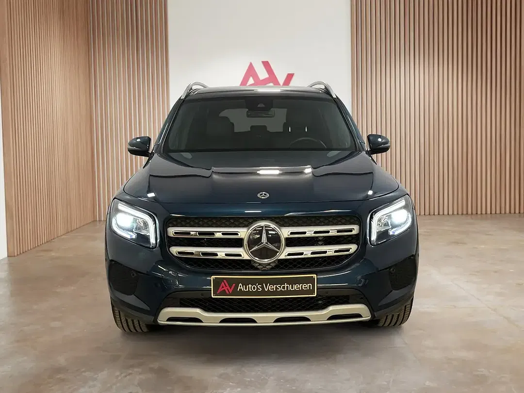 Mercedes-Benz GLB 180 - Thumbnail 2