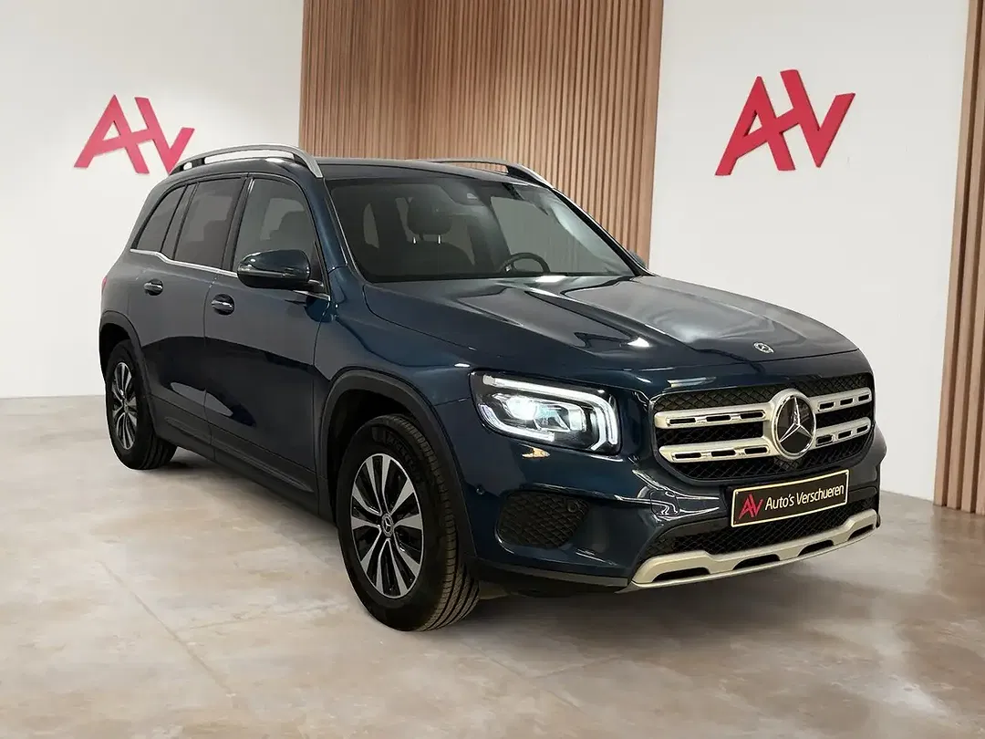 Mercedes-Benz GLB 180 - Thumbnail 3