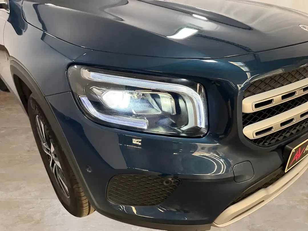 Mercedes-Benz GLB 180 - Thumbnail 4