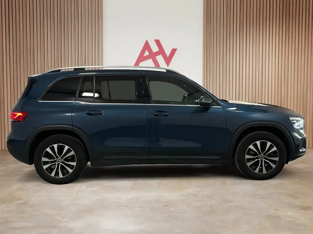Mercedes-Benz GLB 180 - Thumbnail 5