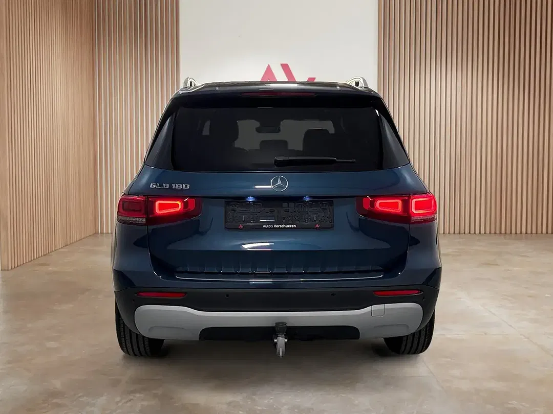 Mercedes-Benz GLB 180 - Thumbnail 8