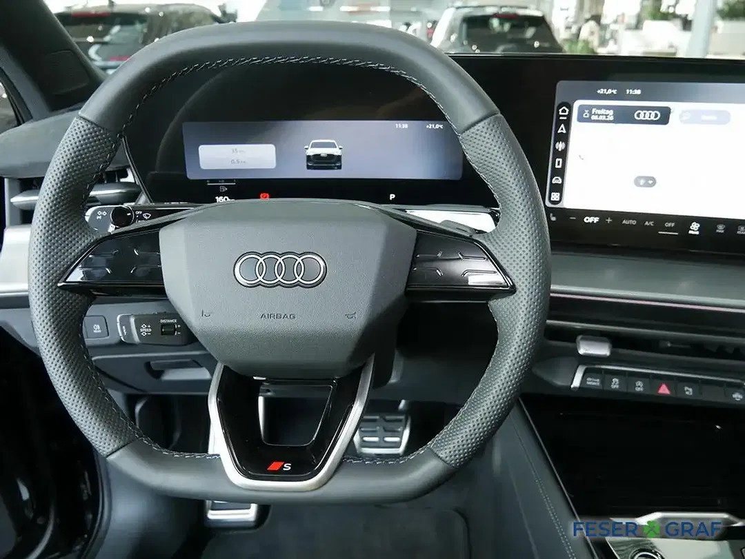 Audi Q3 - Thumbnail 8