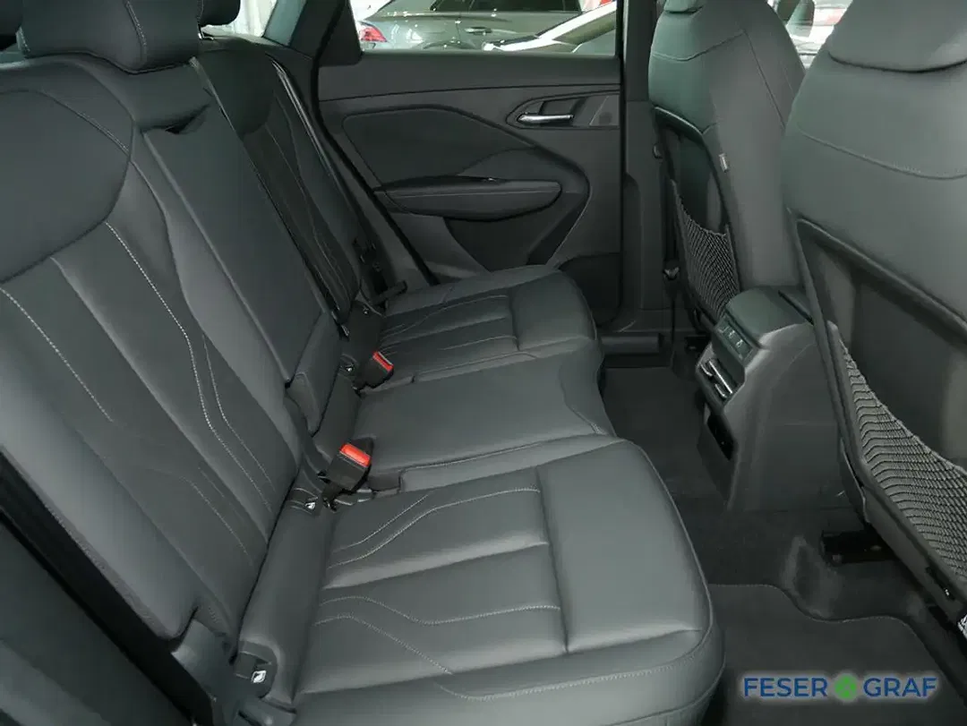 Audi Q3 - Thumbnail 5