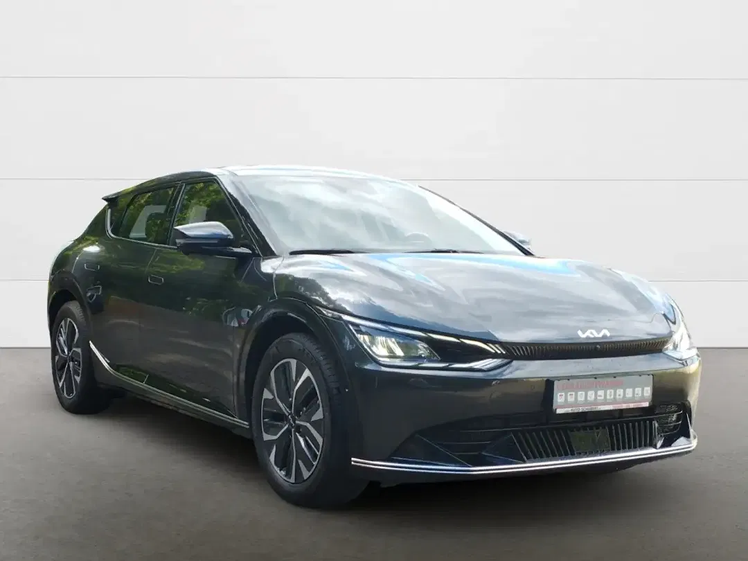 Kia EV6 - Thumbnail 11