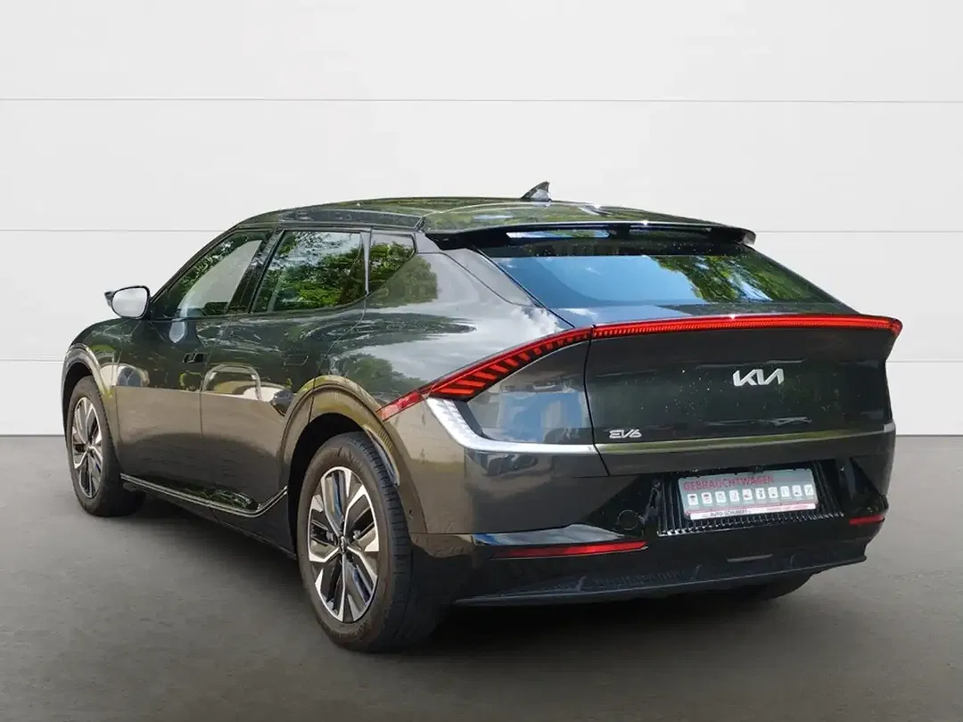 Kia EV6 - Thumbnail 6
