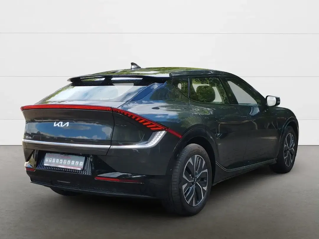 Kia EV6 - Thumbnail 9