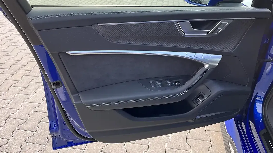 Audi RS6 - Thumbnail 14
