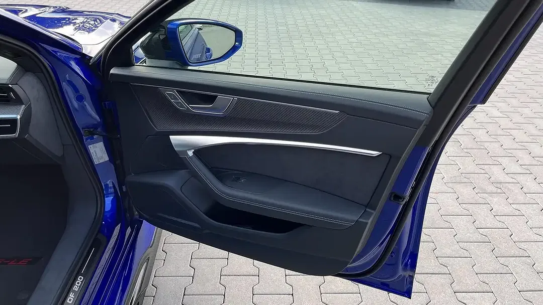 Audi RS6 - Thumbnail 19