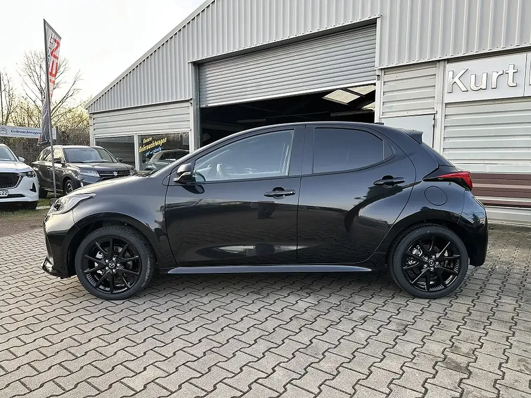 Mazda 2 - Thumbnail 3