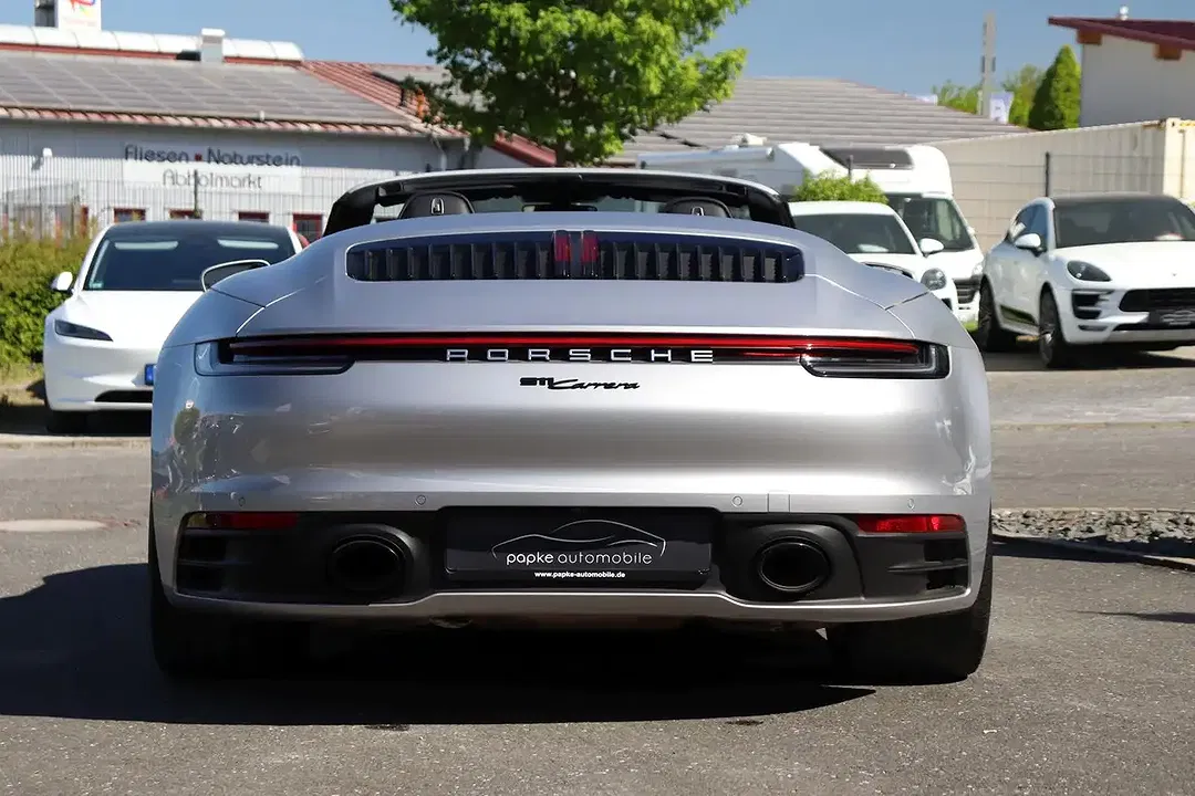 Porsche 992 - Thumbnail 7