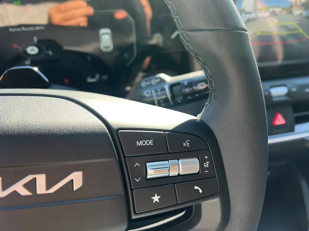 Kia K4 - Thumbnail 11