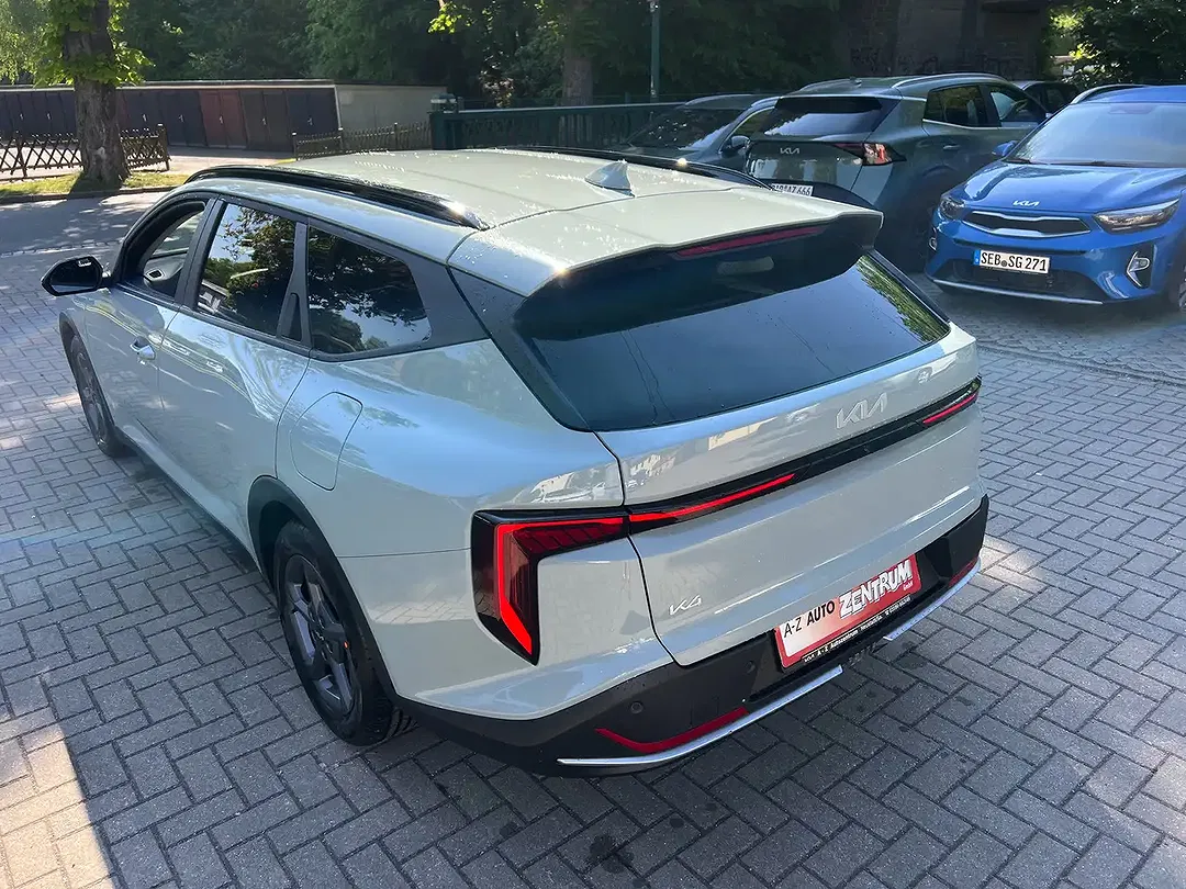 Kia K4 - Thumbnail 5