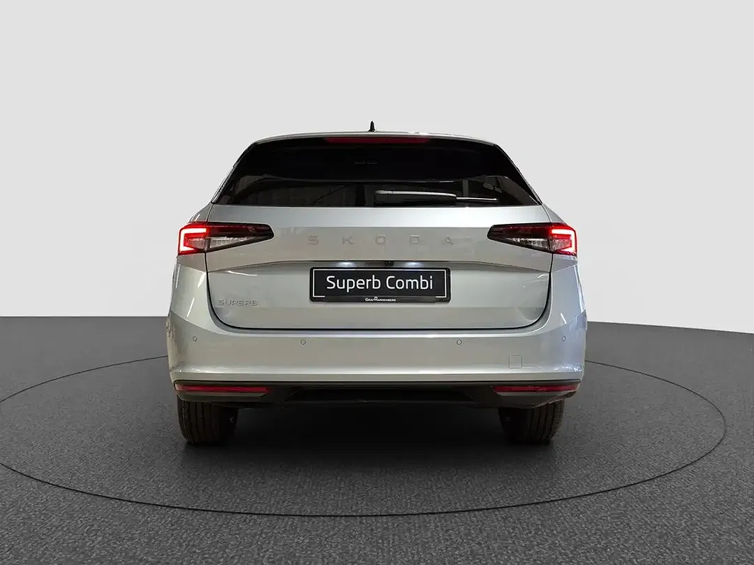 Skoda Superb - Thumbnail 4