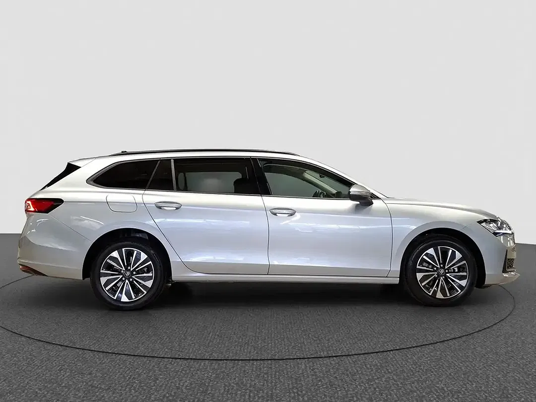 Skoda Superb - Thumbnail 6