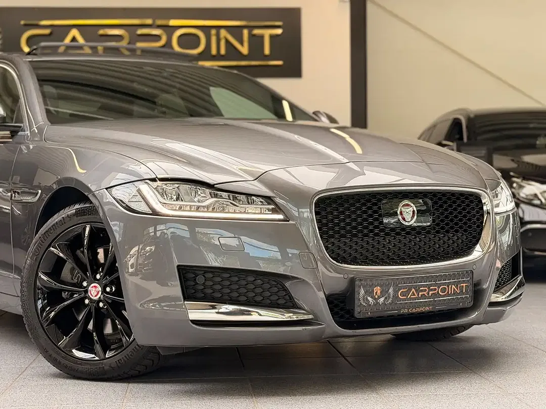 Jaguar XF - Thumbnail 4