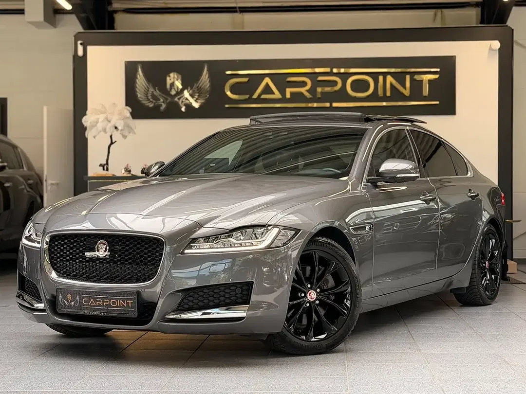 Jaguar XF - Thumbnail 5