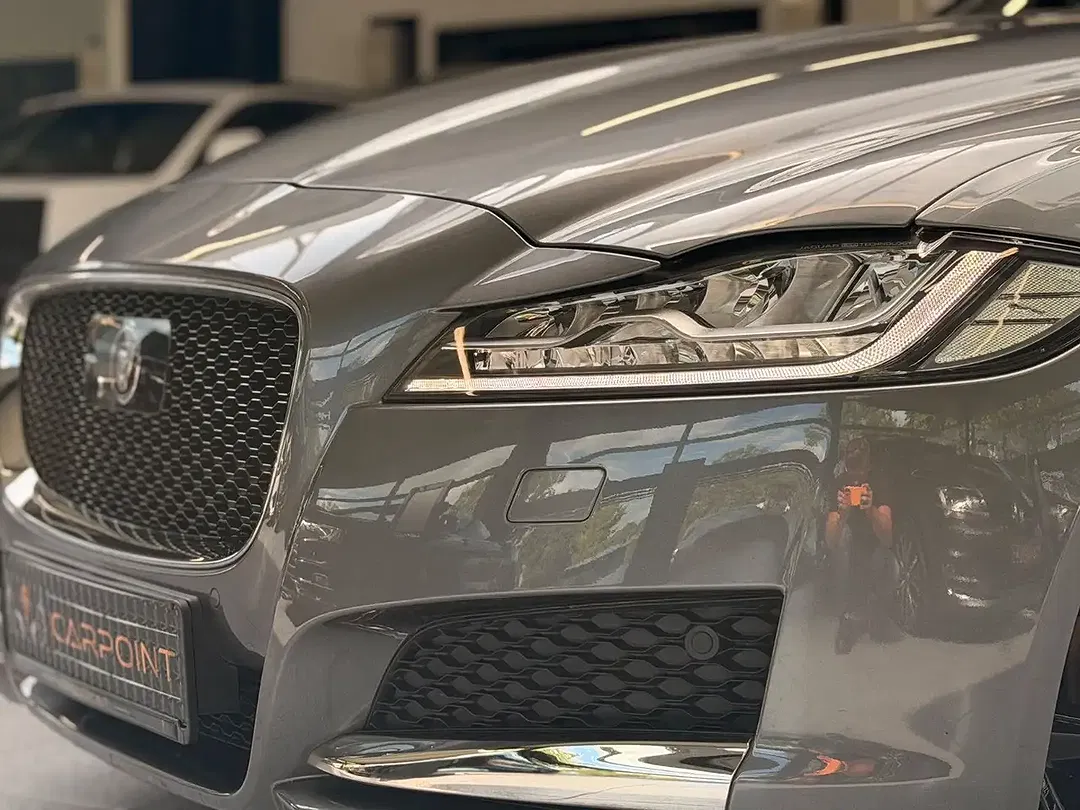 Jaguar XF - Thumbnail 8