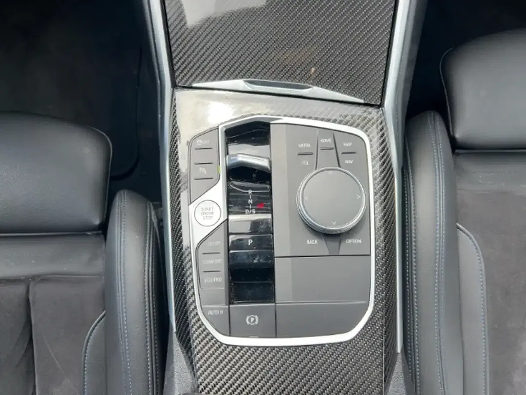 BMW 330 - Thumbnail 11