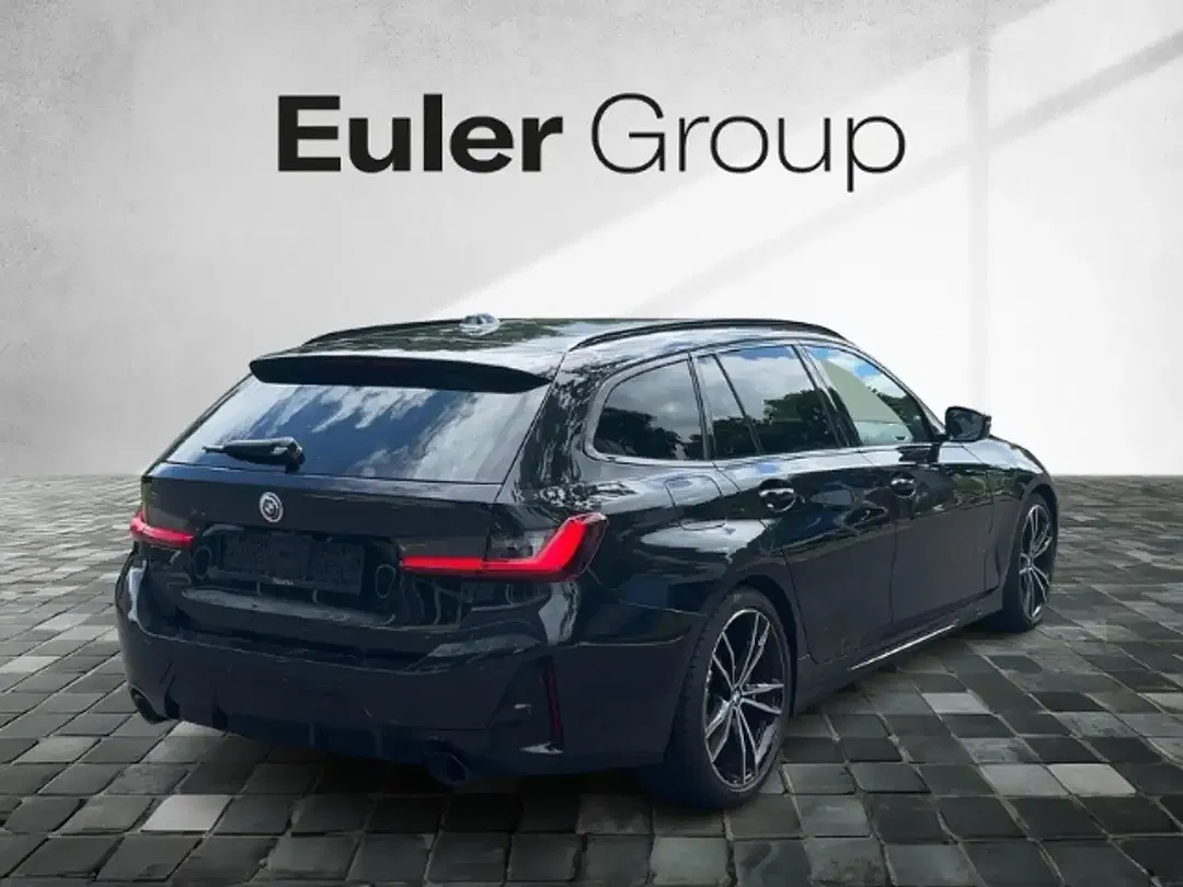 BMW 330 - Thumbnail 4