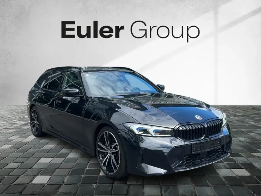 BMW 330 - Thumbnail 5
