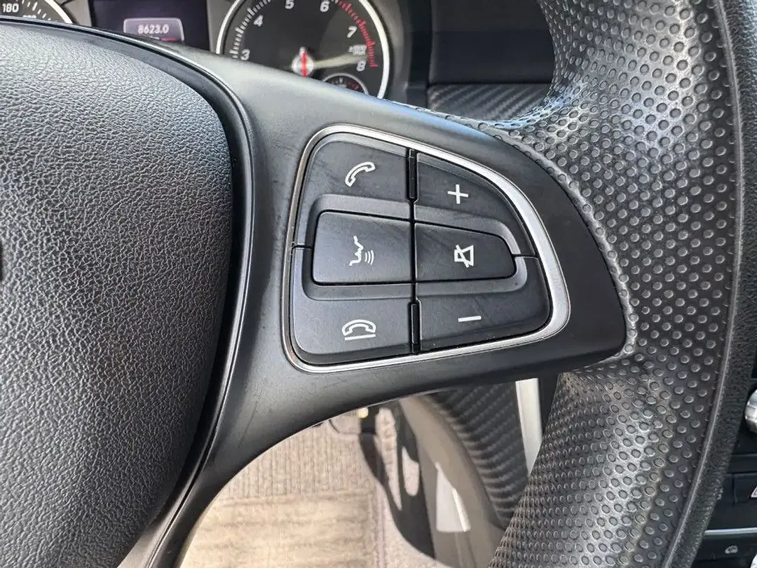 Mercedes-Benz GLA 200 - Thumbnail 10