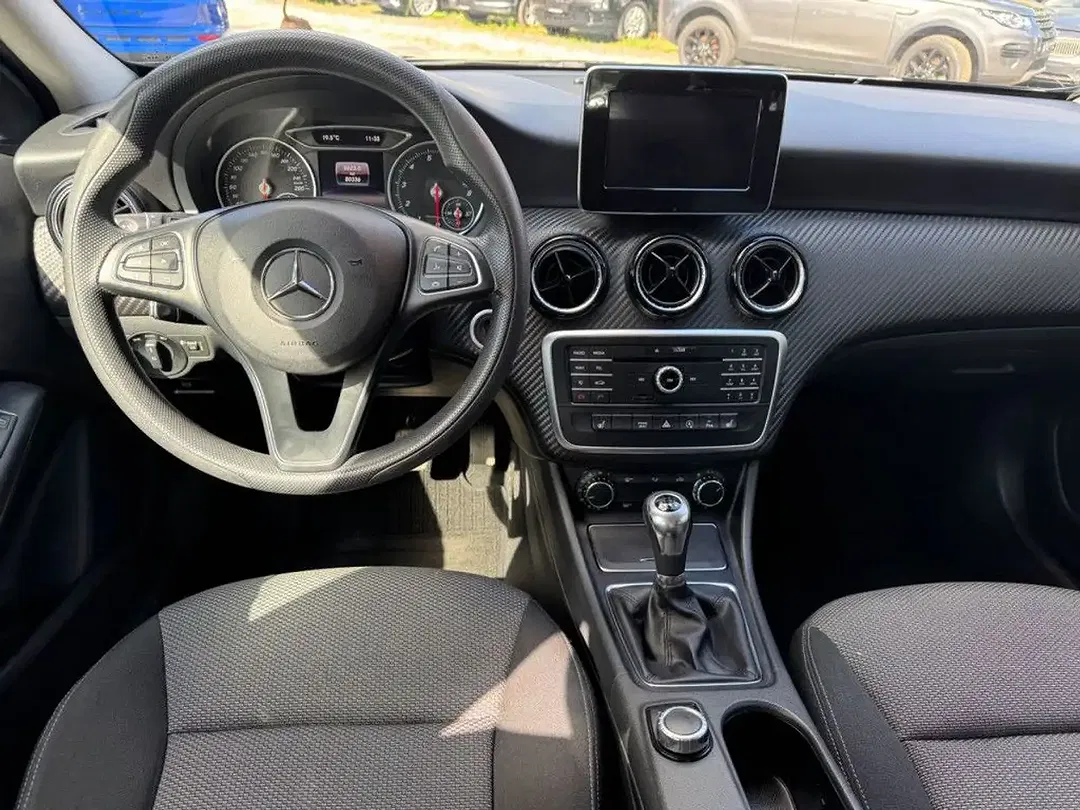 Mercedes-Benz GLA 200 - Thumbnail 7