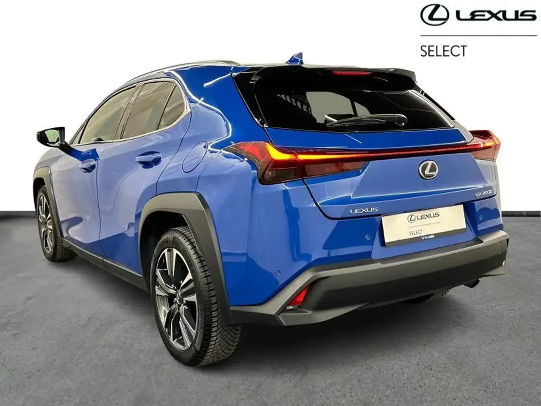 Lexus UX 300h - Thumbnail 2