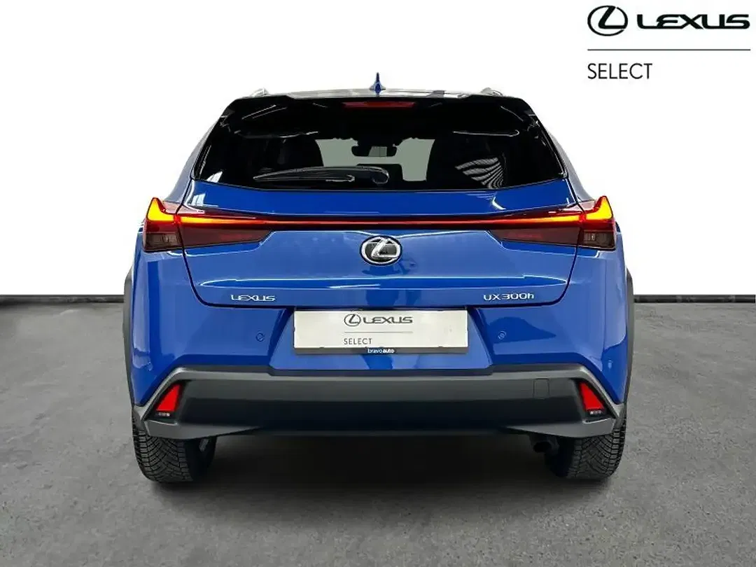 Lexus UX 300h - Thumbnail 4