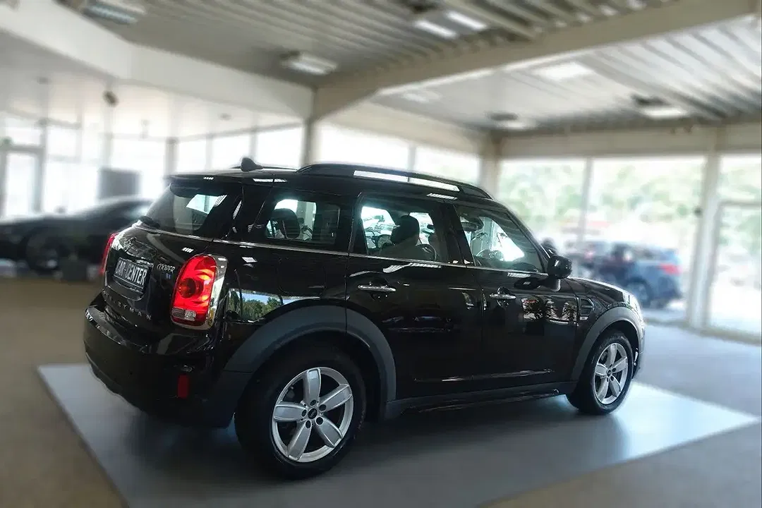 MINI Cooper Countryman - Thumbnail 11