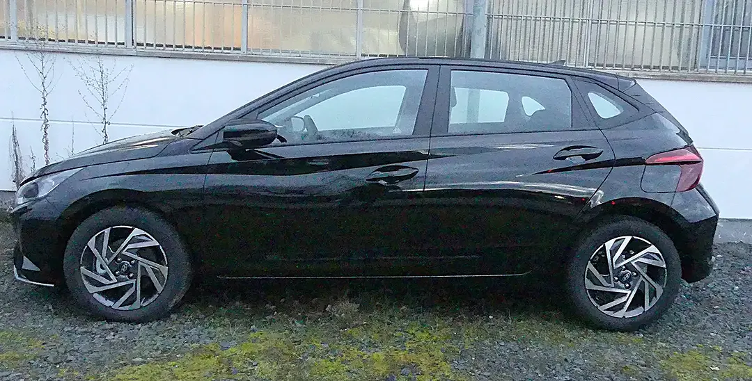 Hyundai i20 - Thumbnail 3