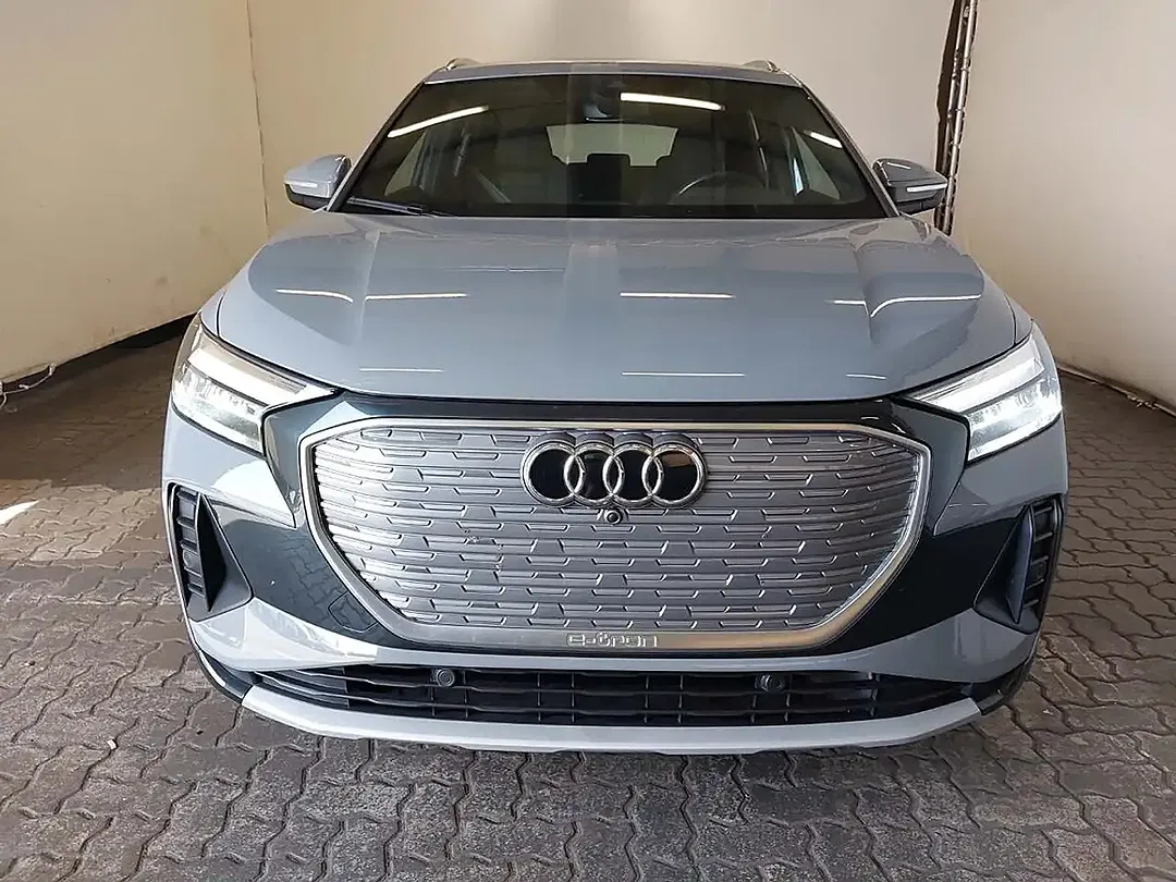 Audi Q4 e-tron - Thumbnail 2
