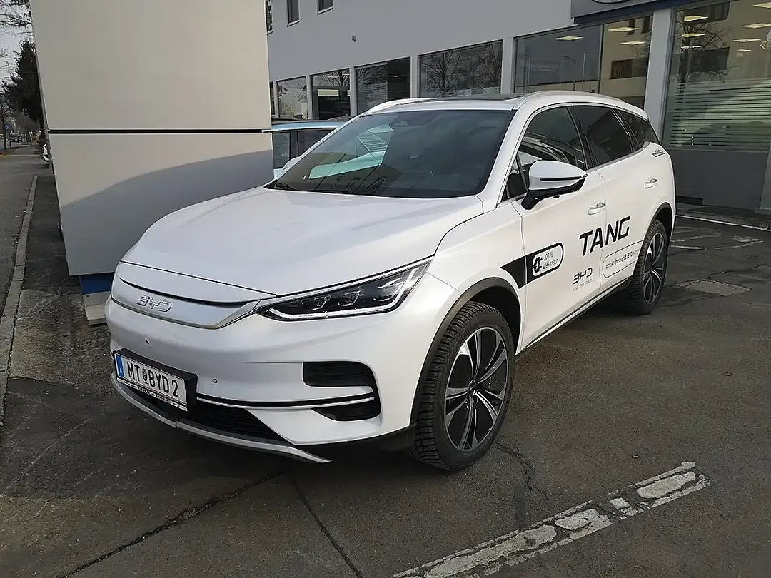 BYD Tang Flagship