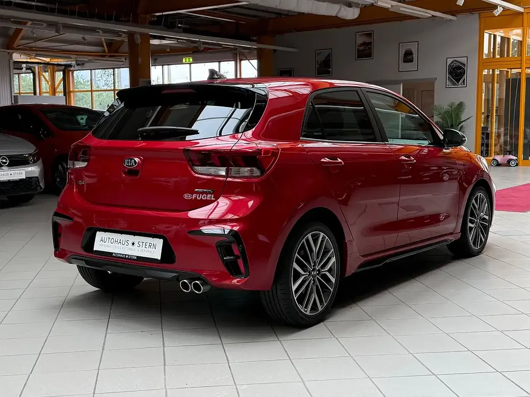 Kia Rio - Thumbnail 6