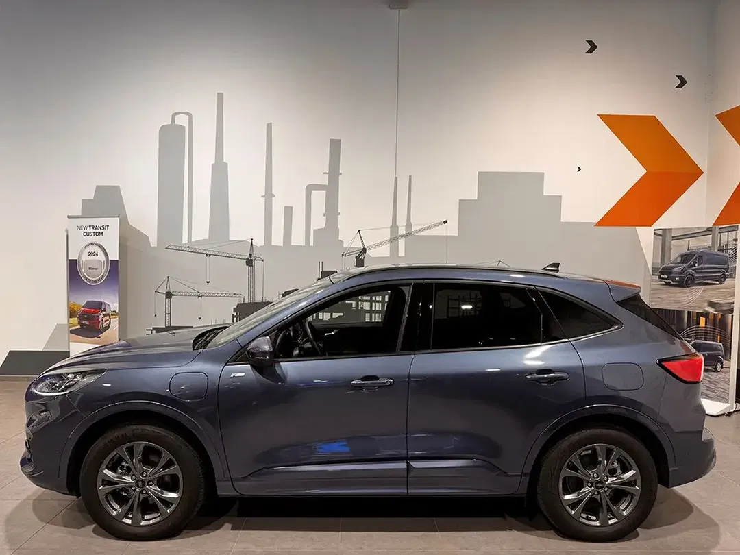 Ford Kuga - Thumbnail 3