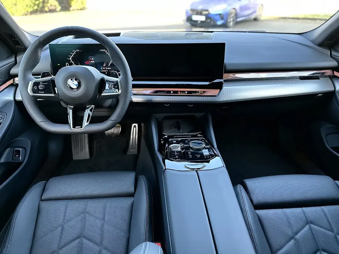 BMW 520 - Thumbnail 15
