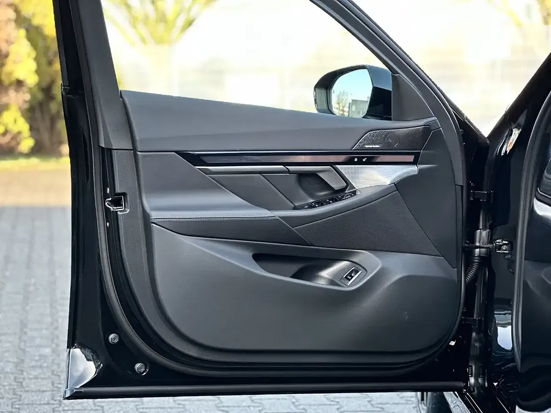BMW 520 - Thumbnail 7
